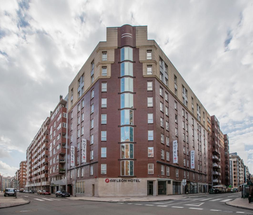Exe León Leão Exterior foto